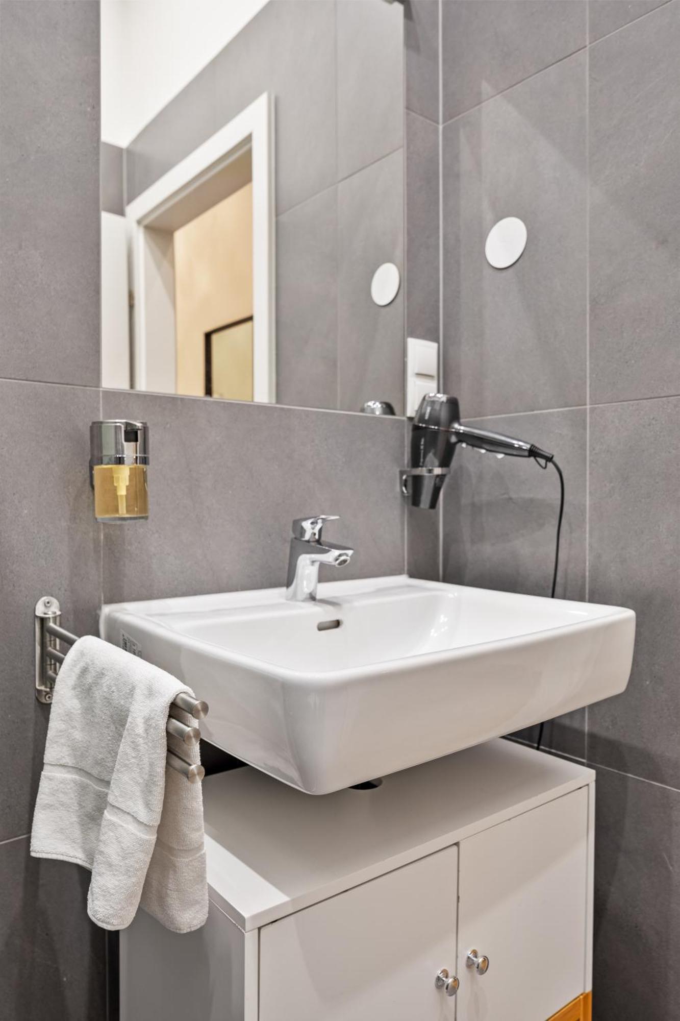 Apartament 522 Mbits Wifi Air Con Free Parking Wiedeń Zewnętrze zdjęcie